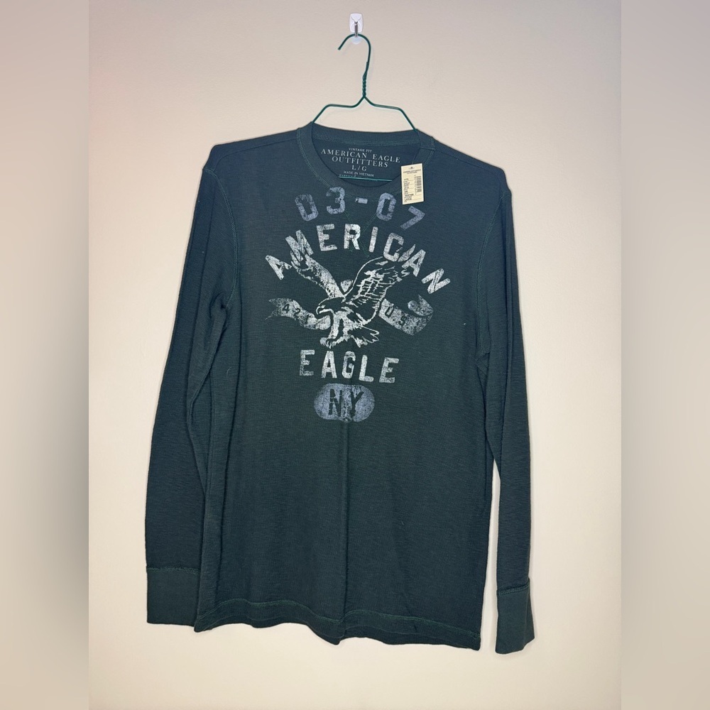 American Eagle Outfitters Men's Dark Gray Graphic Long Sleeve Tee